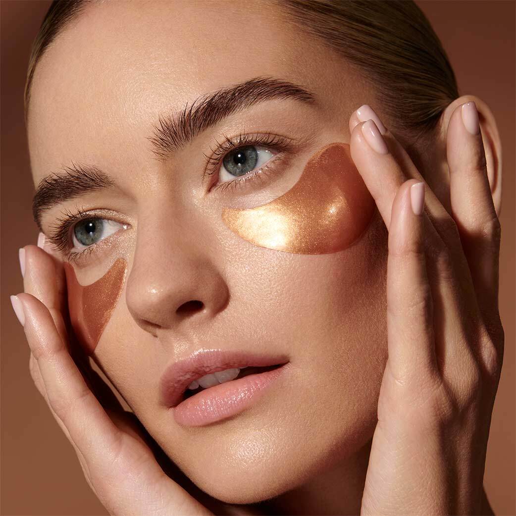Gorgeous Augustinus Bader Eye Patches Scene in HD Gorgeous Augustinus Bader Eye Patches Scene in HD